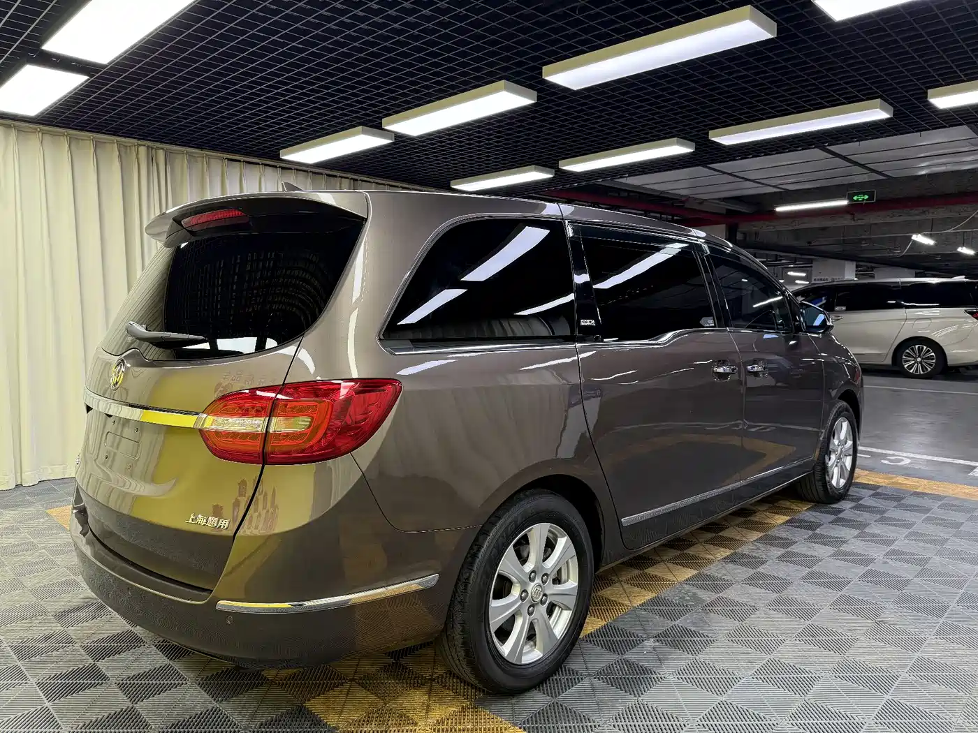 Buick GL8 2014 3.0L XT Luxury Business Flagship фото 9