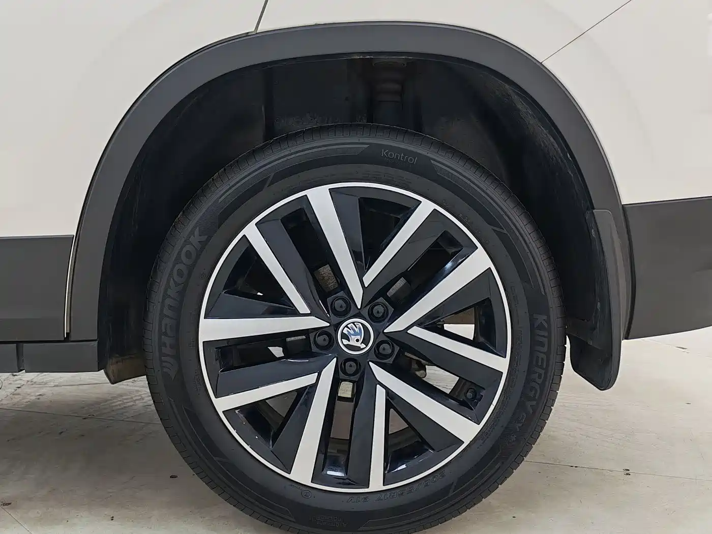 Škoda Kamiq 2020 Model 1.5L Automatic Comfort фото 16