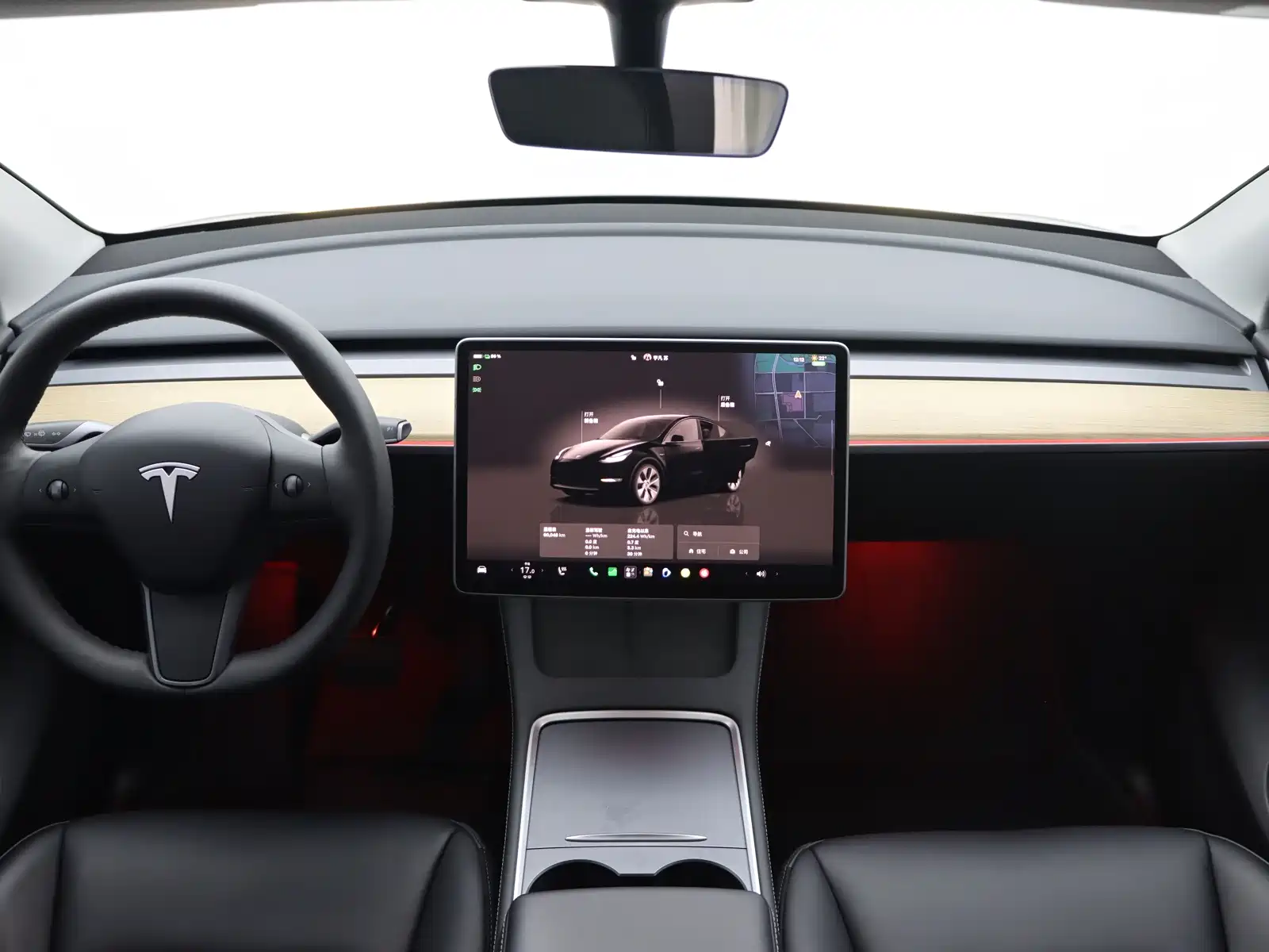 Фото 14 - Tesla Model Y