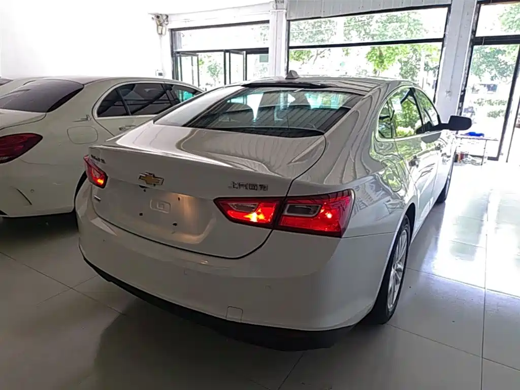 Chevrolet Malibu XL 2017 1.5T Auto Sport Edition фото 7