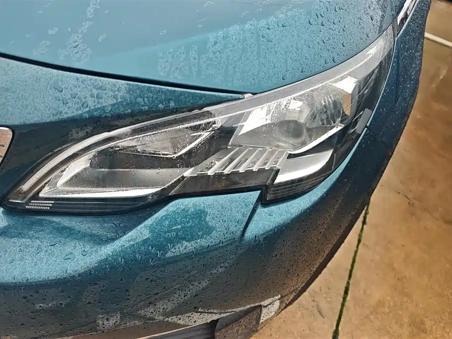 Peugeot 5008 2017 350THP 5-Seat Elite Edition фото 5