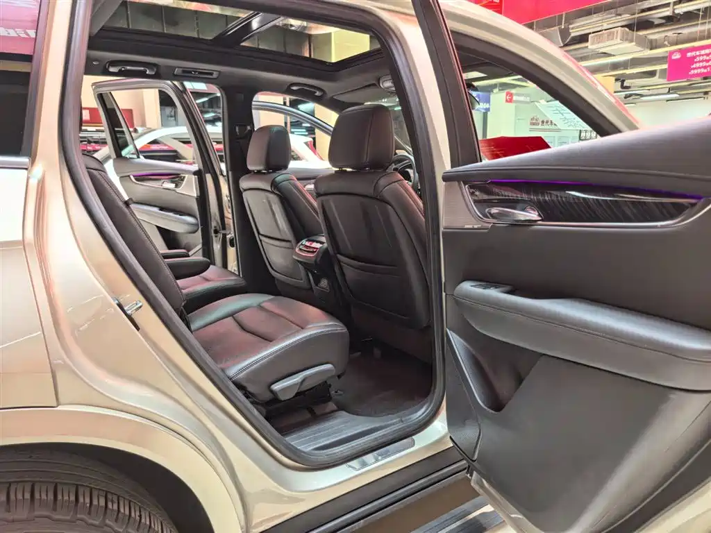 Cadillac XT6 2022 2.0T 6-Seater 4WD Luxury 120th Anniversary Limited Edition фото 8