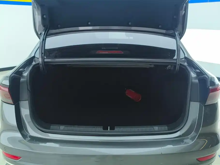 GEELY AUTOMOBILE EMGRAND