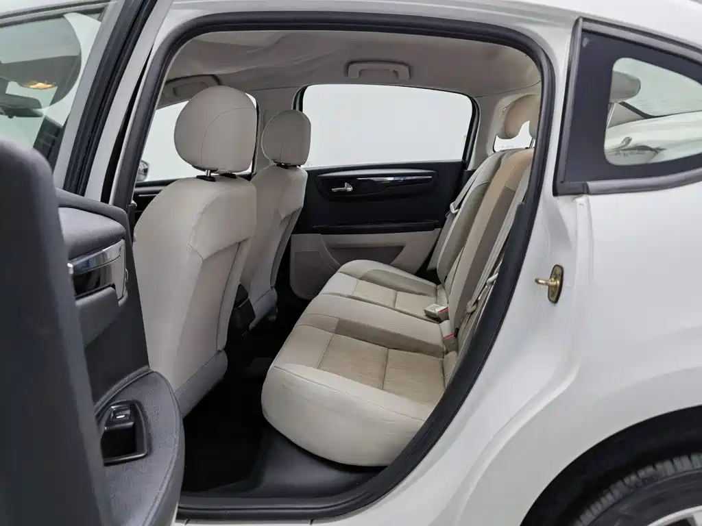 Photo 15 - Citroën C-Quatre