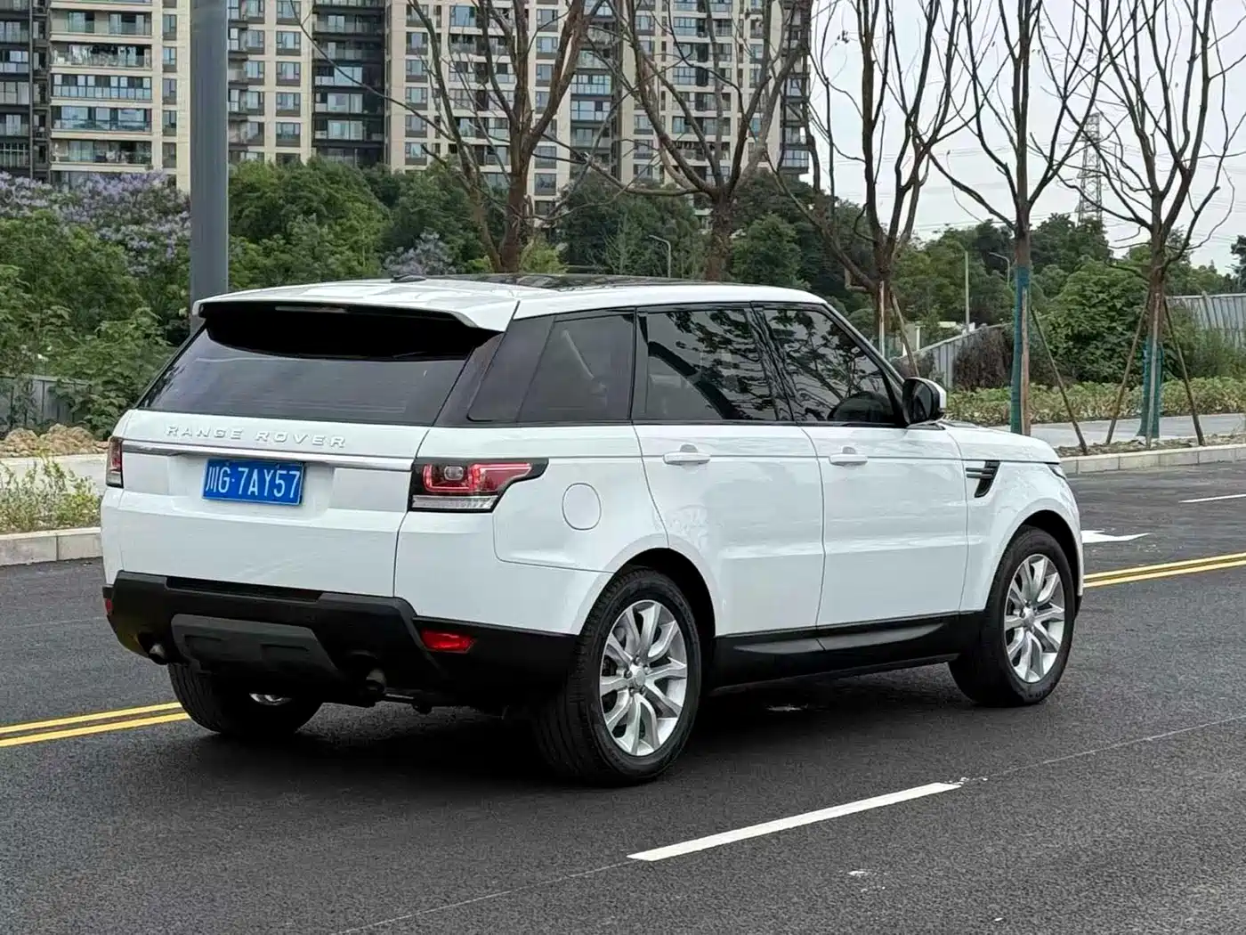 Land Rover Range Rover Sport 2017 3.0 SC V6 HSE фото 4