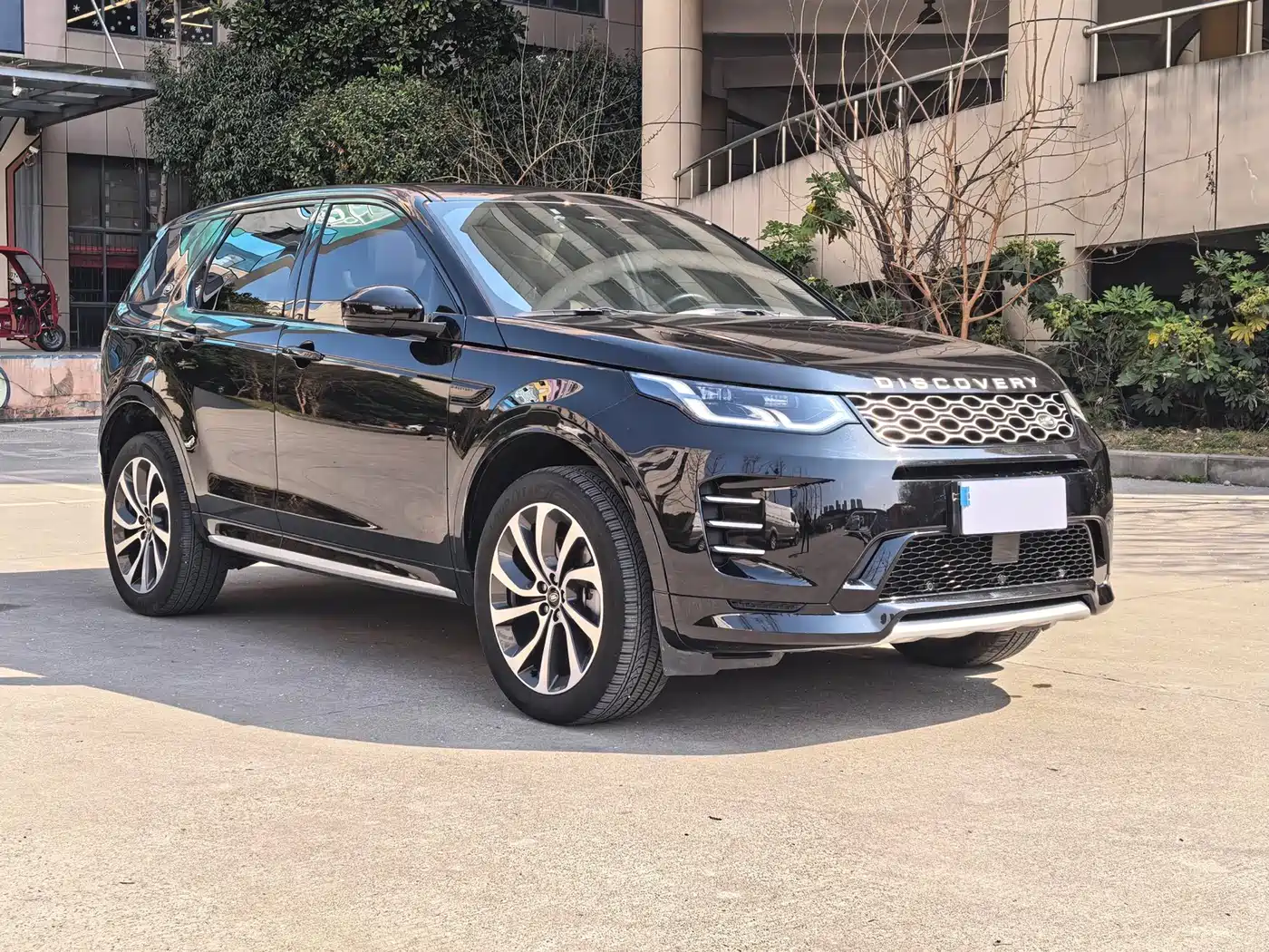 Land Rover Discovery Sport 2024 Performance Technology Edition фото 3