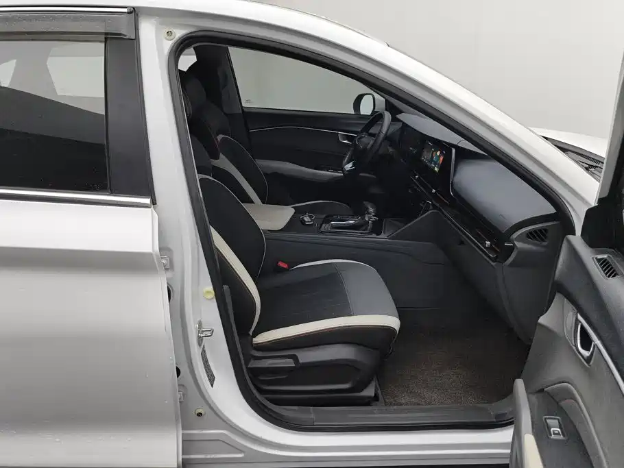 Baojun RC-6 2020 2019 1.5T CVT 24-hour Online Luxury
