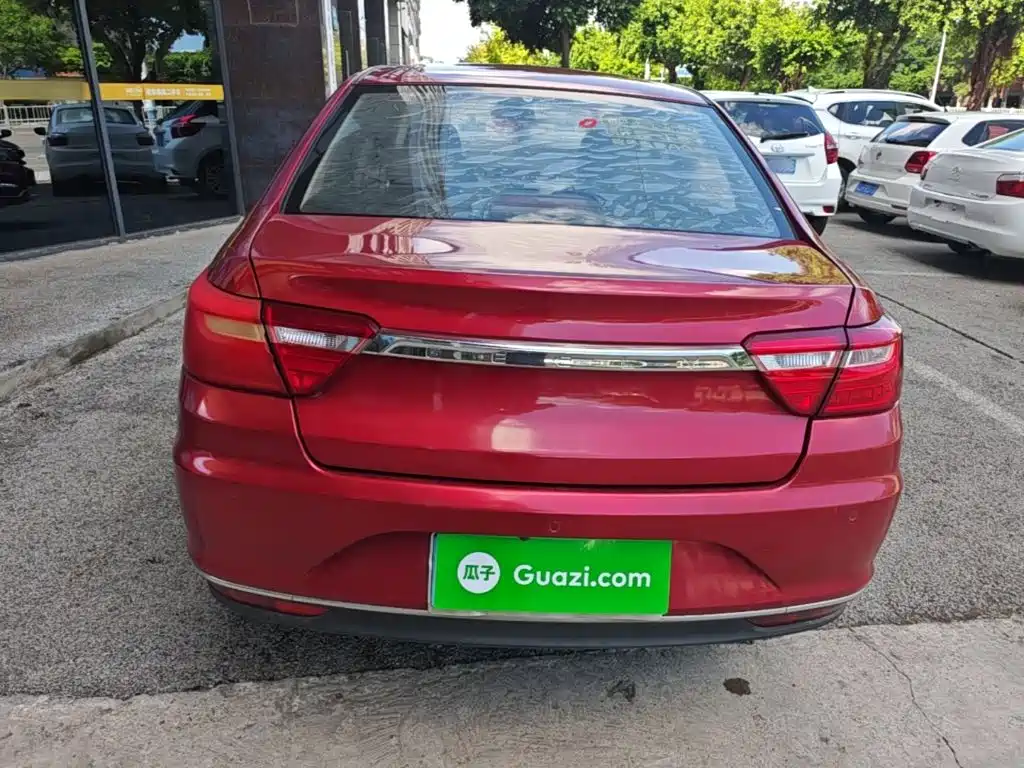 Фото 6 - Geely Vision