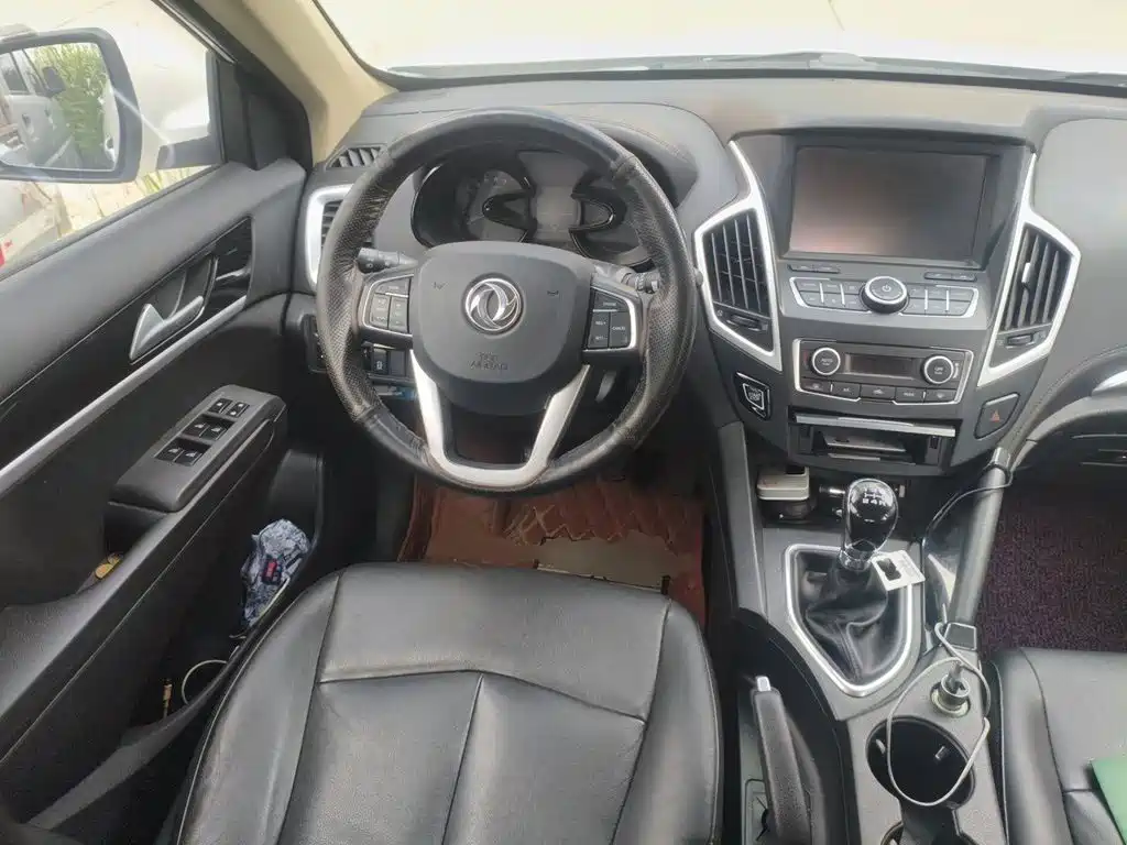 Dongfeng Aeolus Dongfeng Fengshen AX7 2015 2015 2.0L Manual Zhiyi Edition