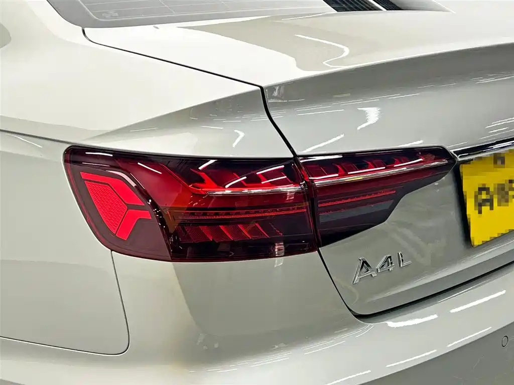 Audi A4L 2020 40 TFSI Fashion Dynamic Edition фото 9