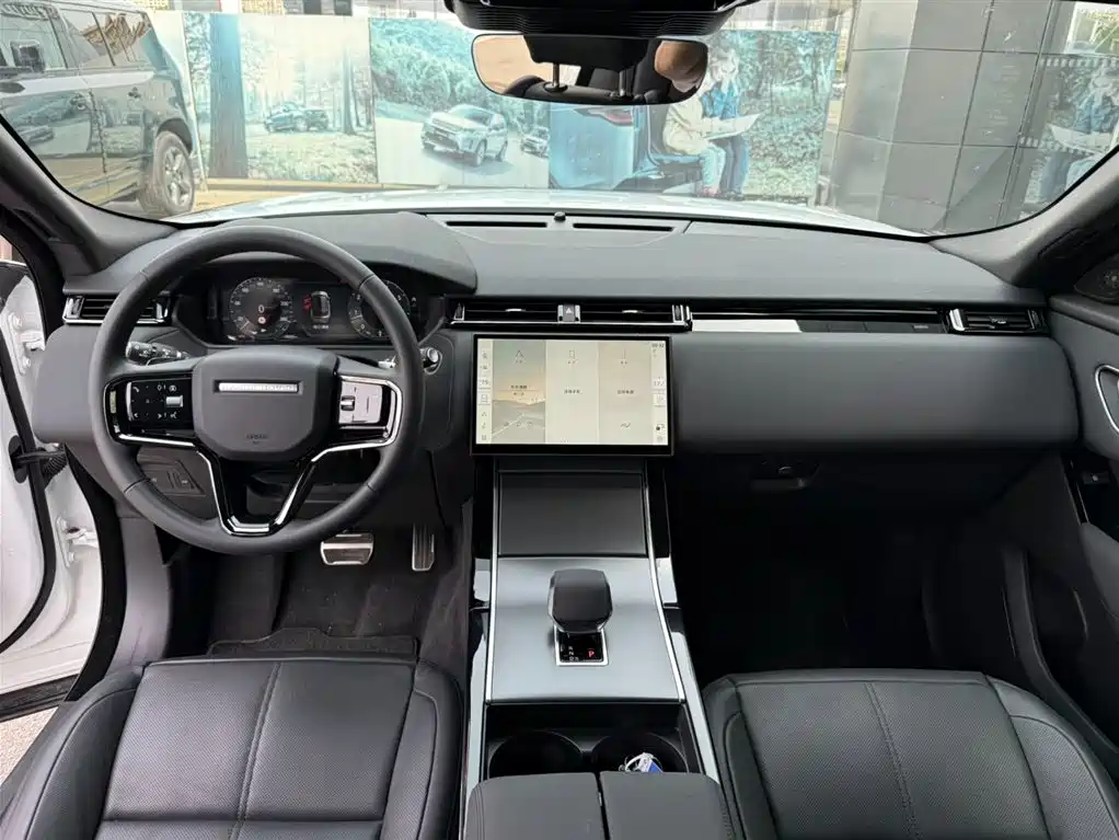 Land Rover Range Rover Velar 2025 Dynamic SE фото 7