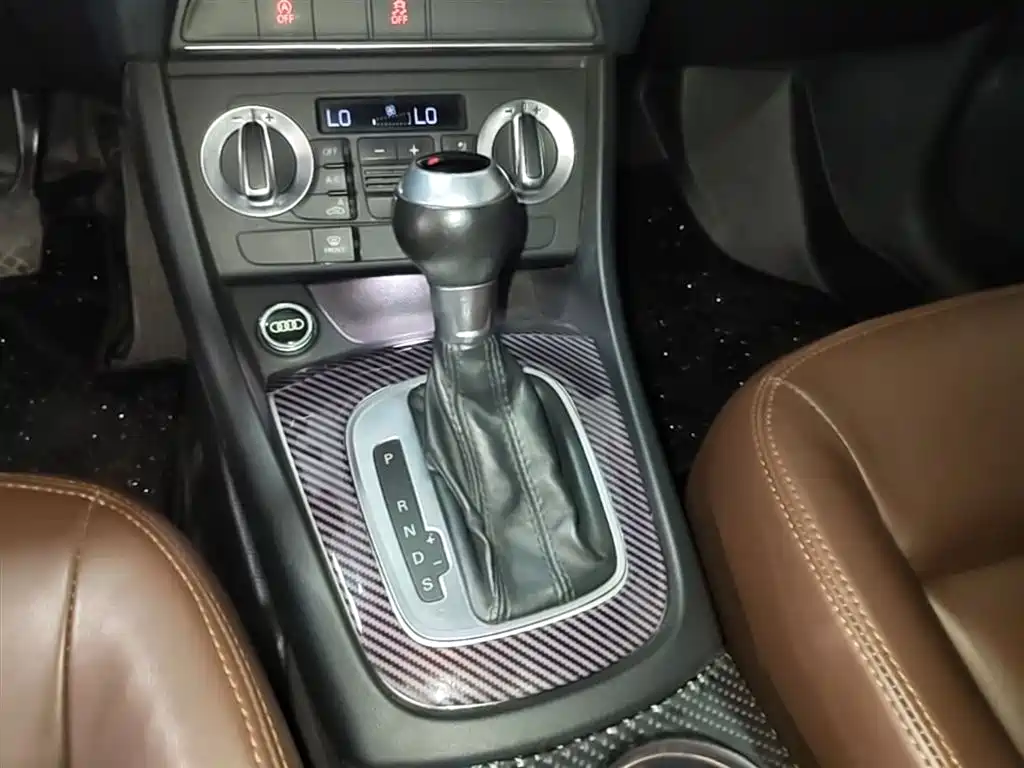 Audi Q3 2015 30 TFSI Progressive фото 14