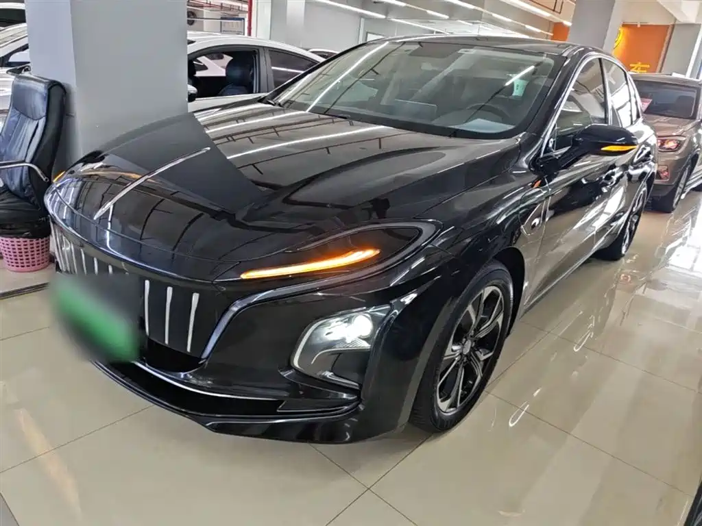 Hongqi E-QM5 2021 Charging Flag Joy Edition