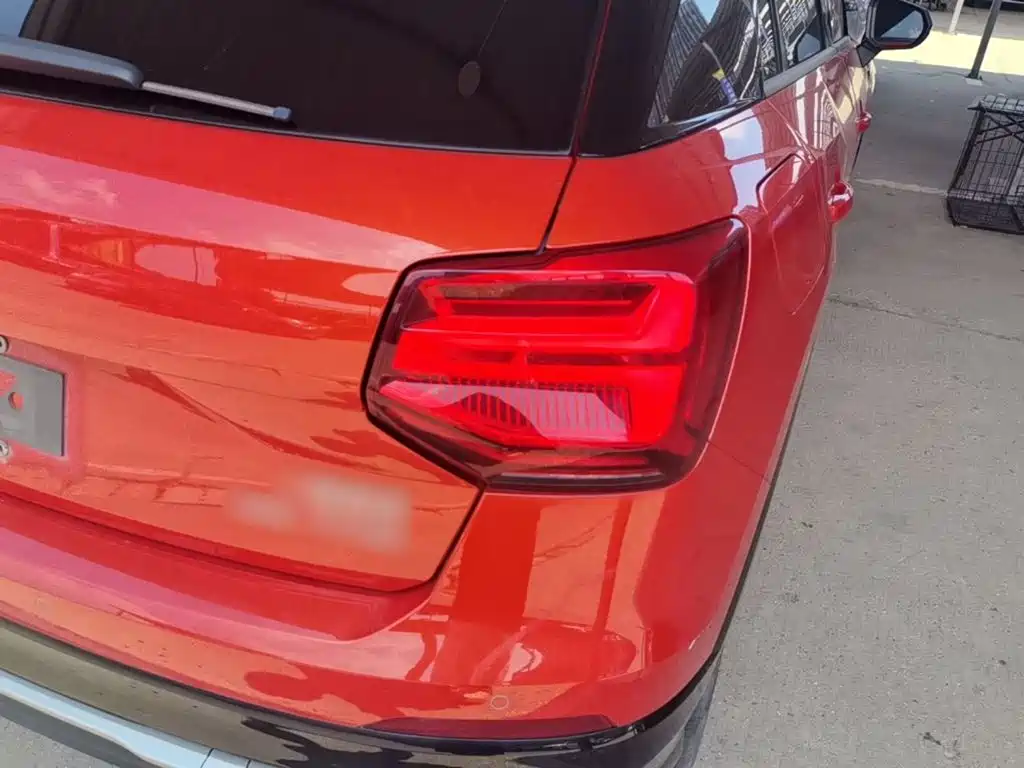 Фото 8 - Audi Q2L
