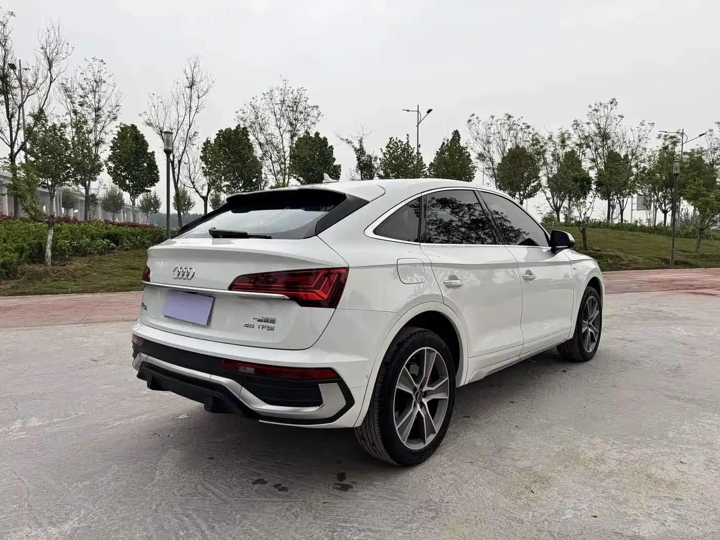 Audi Q5L Sportback 2021 45 TFSI Exclusive фото 8