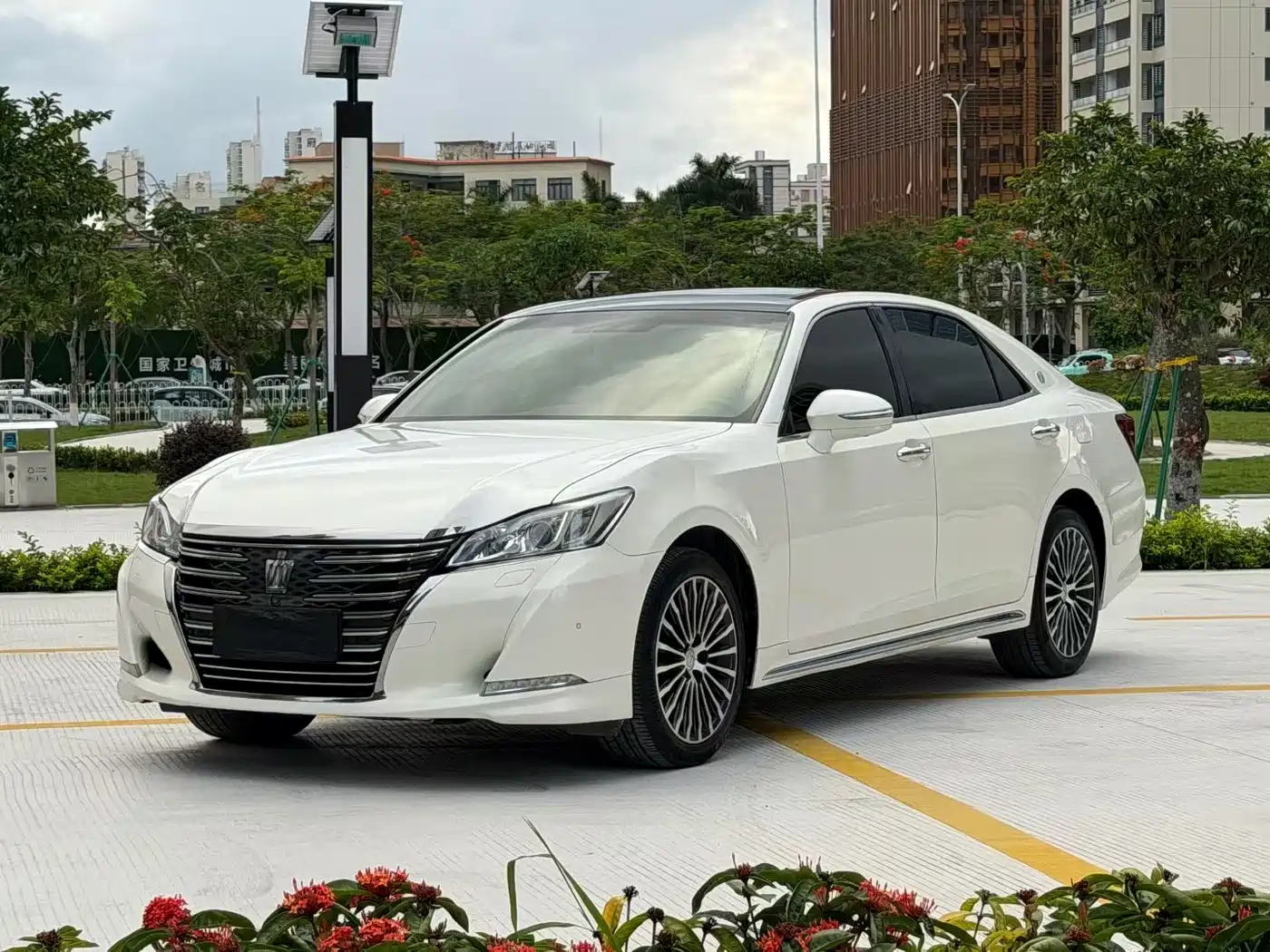 Toyota Crown 2018 2.0T Sport Edition