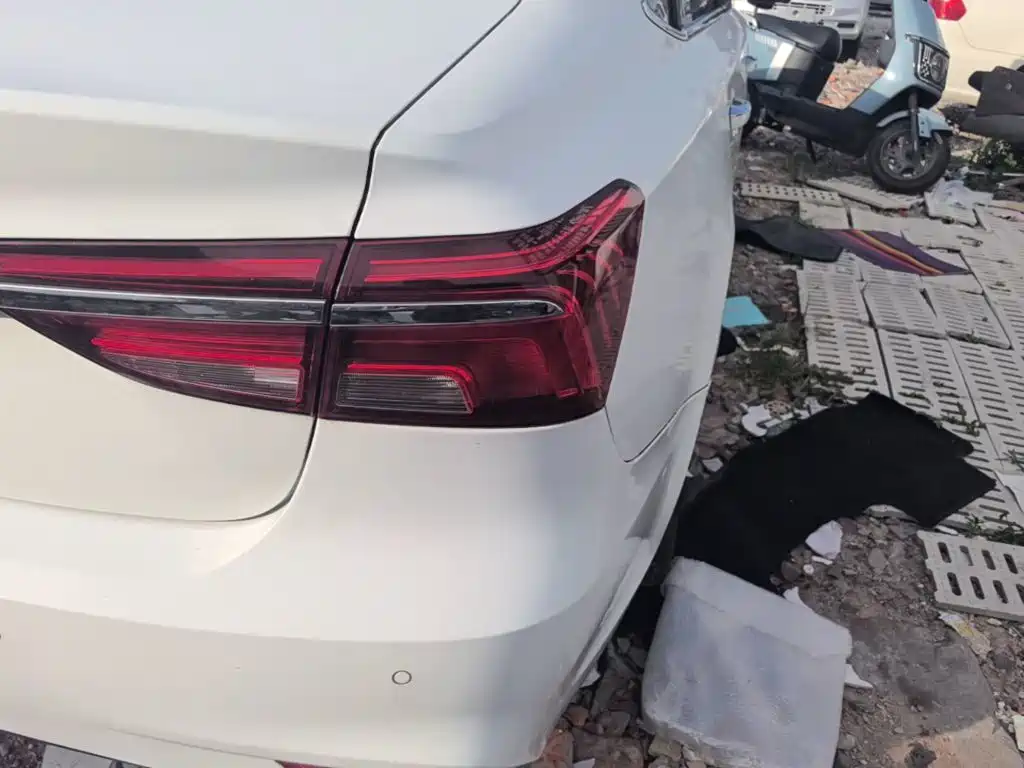 Roewe i6 2017 2017 20T Auto Flagship Edition