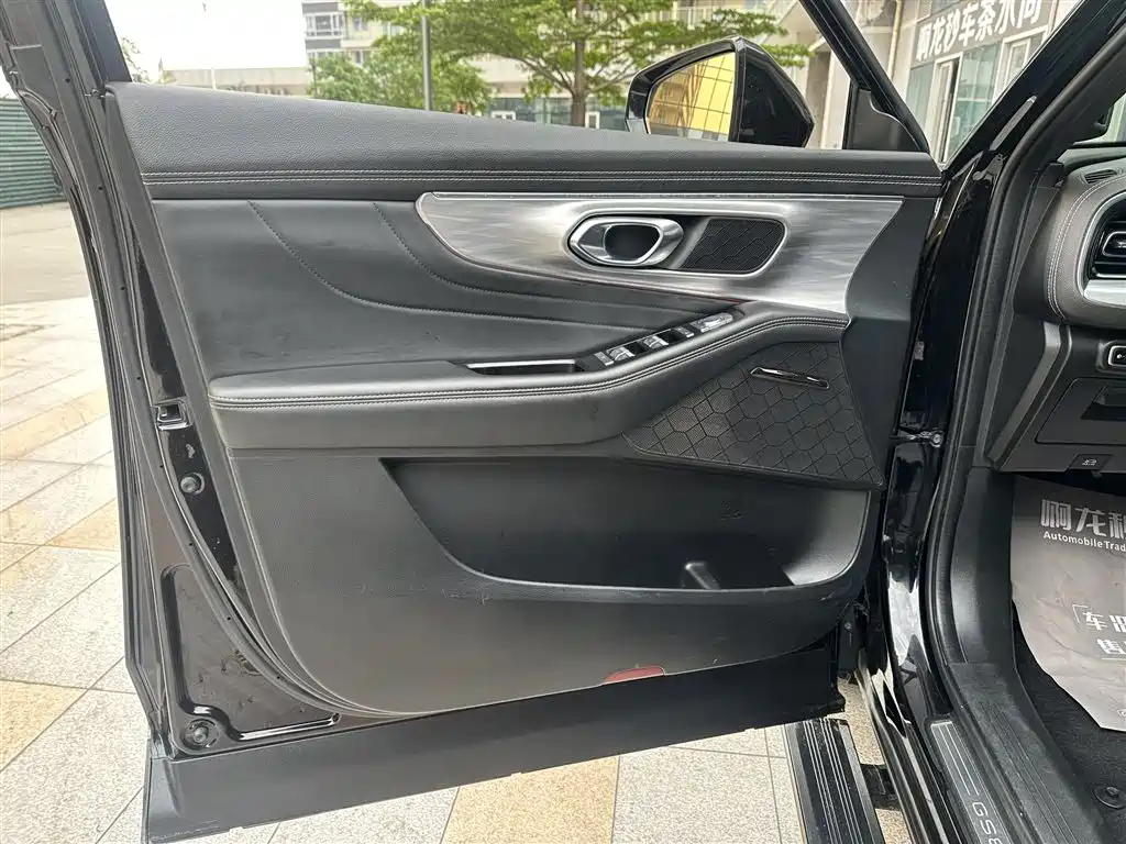 GAC Trumpchi Trumpchi GS8 2022 Pilot Series 2.0TGDI 2WD Luxury Smart Connect Edition (7-Seater) фото 21