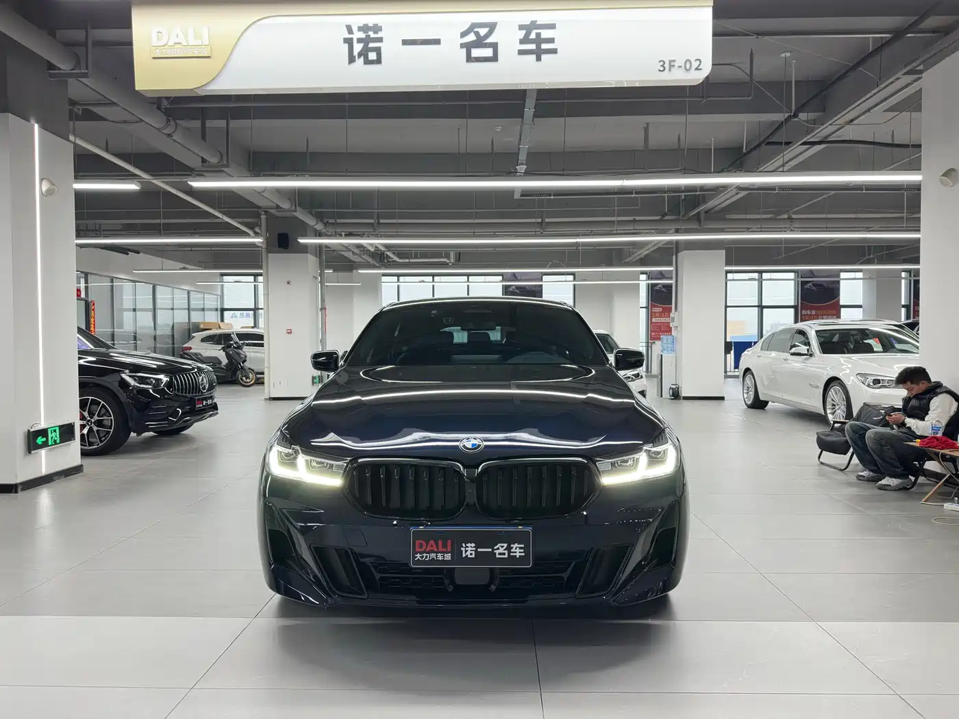 BMW 6 Series GT 2022 Model 630i M Sport Grand Tourer Edition фото 2