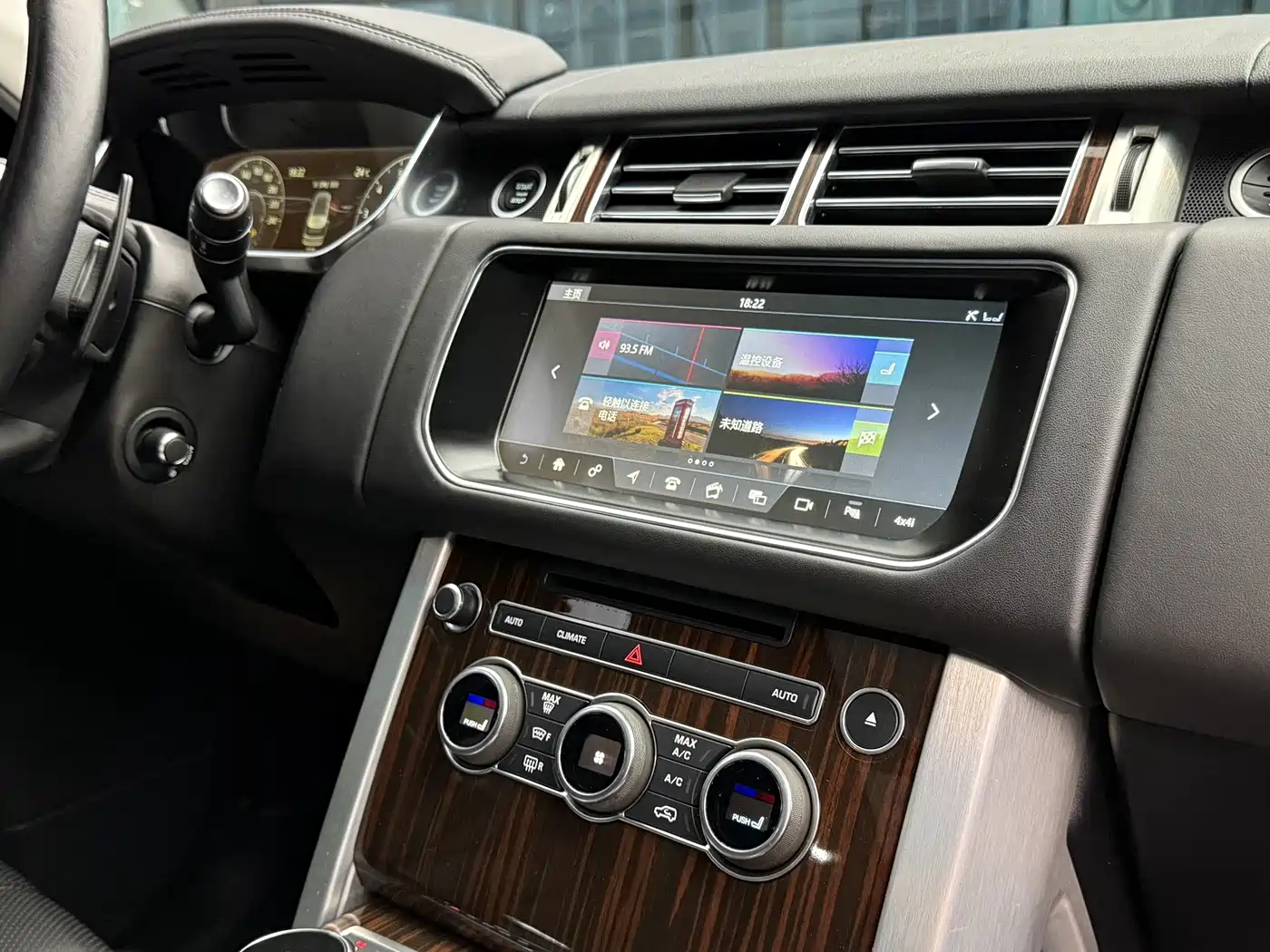 Land Rover Range Rover 2017 3.0 SC V6 Vogue фото 15