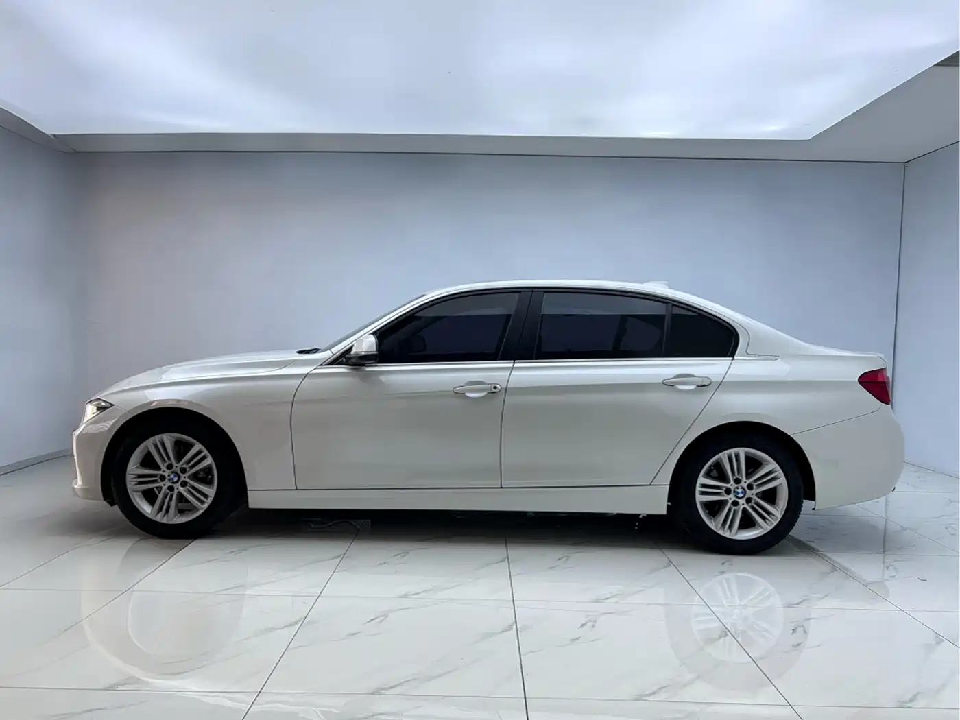 BMW 3 Series 2017 320Li Fashion фото 4