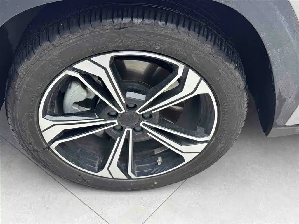 Geely Galaxy Galaxy L7 2023 1.5T 115km Starship фото 4