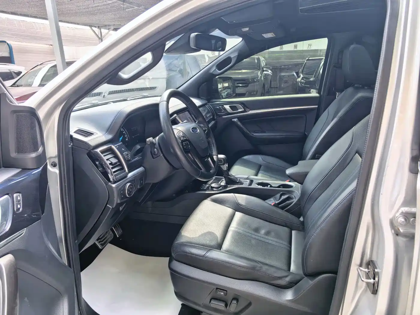 Ford Everest 2020 Sport Edition 2.3T Gasoline Automatic AWD Flagship 7-Seater фото 4