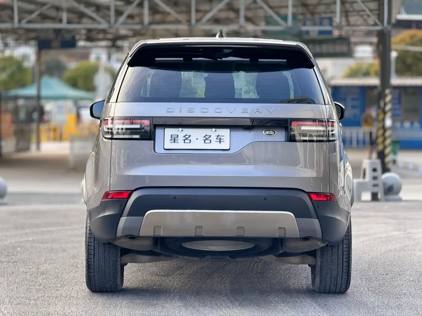 Land Rover Discovery 2019 2.0T SE фото 8