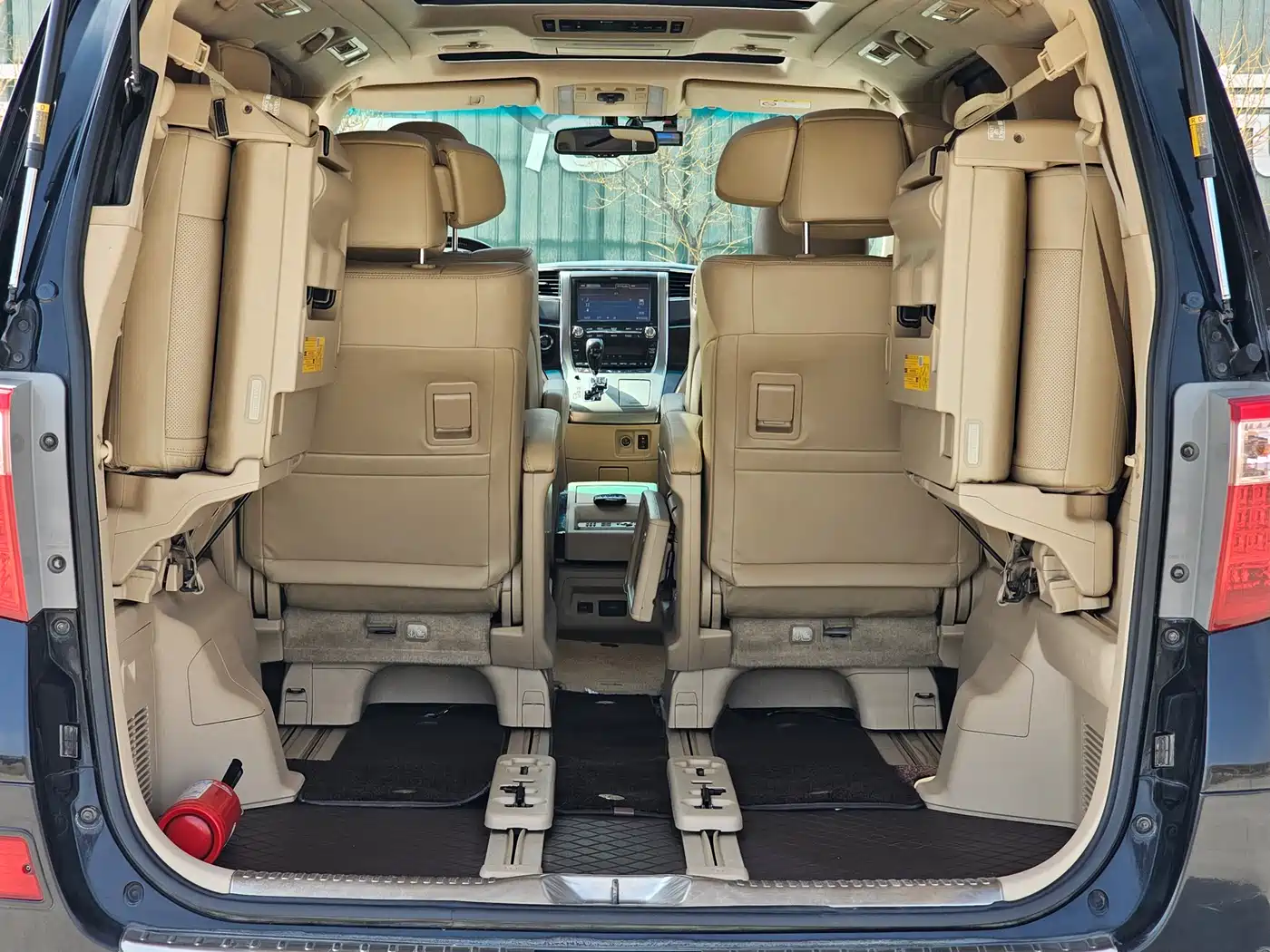 Toyota Alphard 2012 3.5L Luxury Edition фото 29