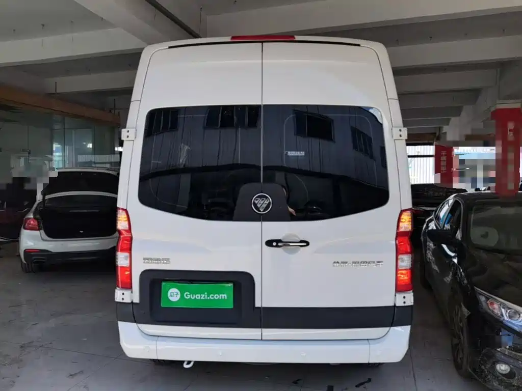 Foton Tuyano 2025 2023 Urban Multi-purpose 2.0T Manual Short Wheelbase Medium Roof Single Rear Tire 5/6/9-seater
