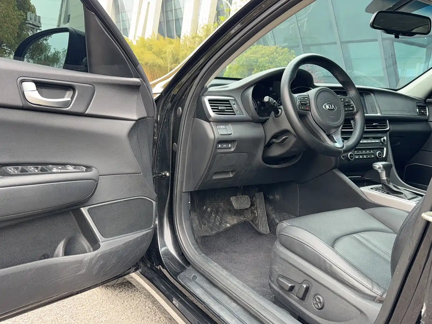 Kia K5 New Energy 2018 2.0L Intelligent Premium Edition фото 12
