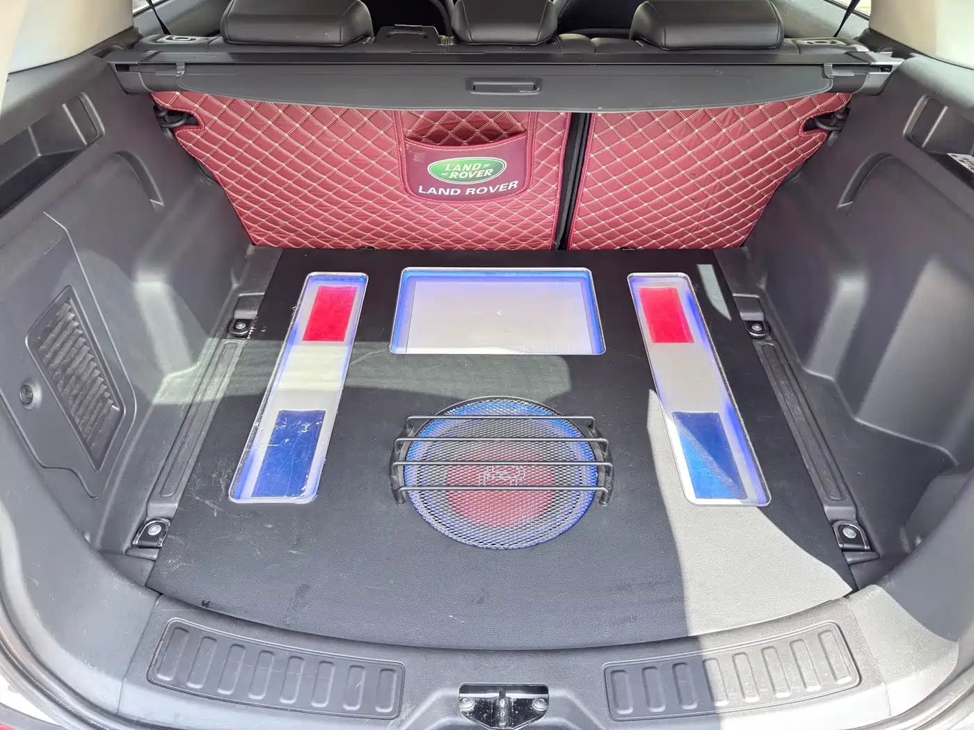 Land Rover Discovery Sport 2018 240PS SE Edition фото 5
