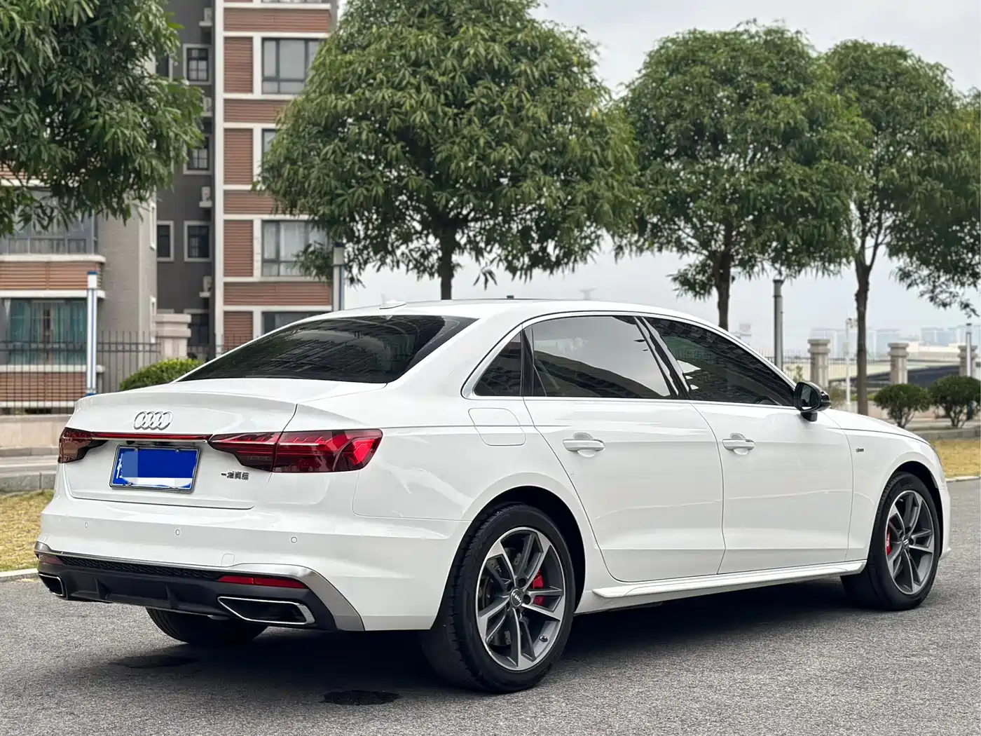 AUDI A4L