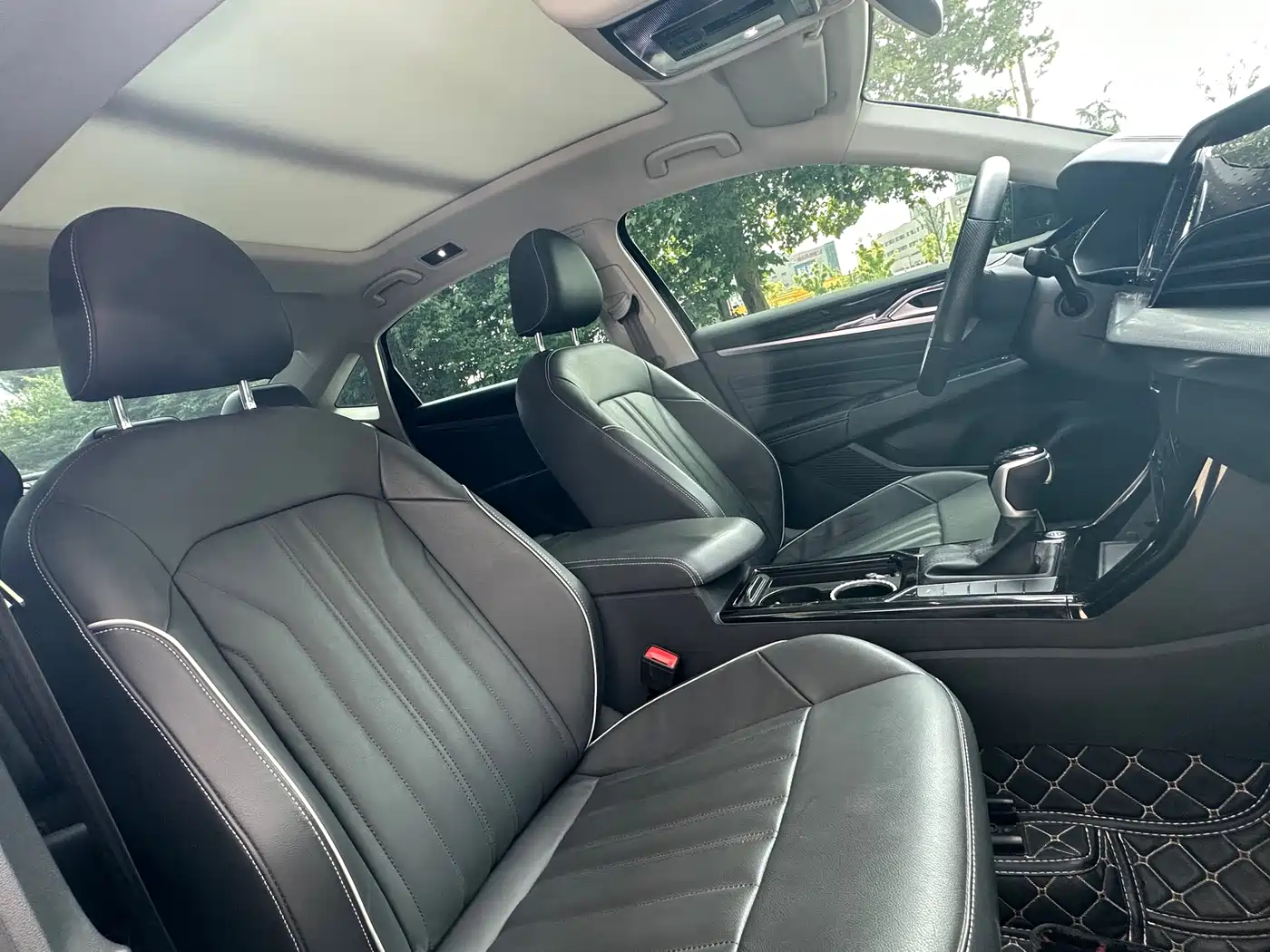 Volkswagen Passat 2021 Model 330TSI Elite Edition фото 10