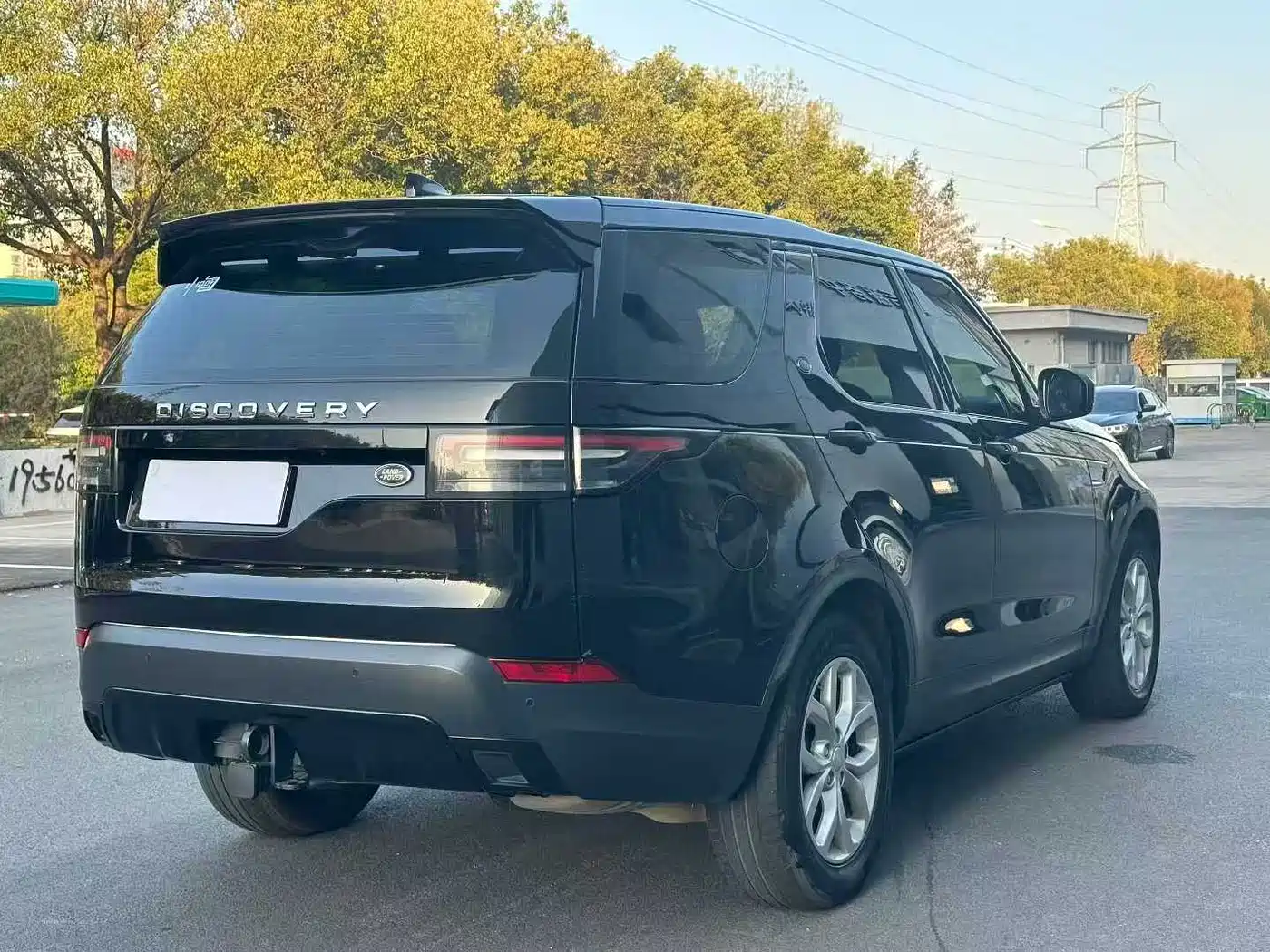 Land Rover Discovery 2018 2.0T SE фото 7