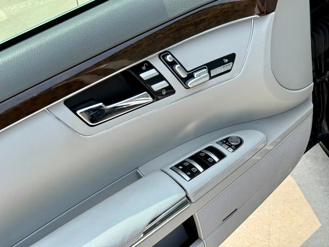 Mercedes-Benz S-Class 2010 S 300 L Business фото 18