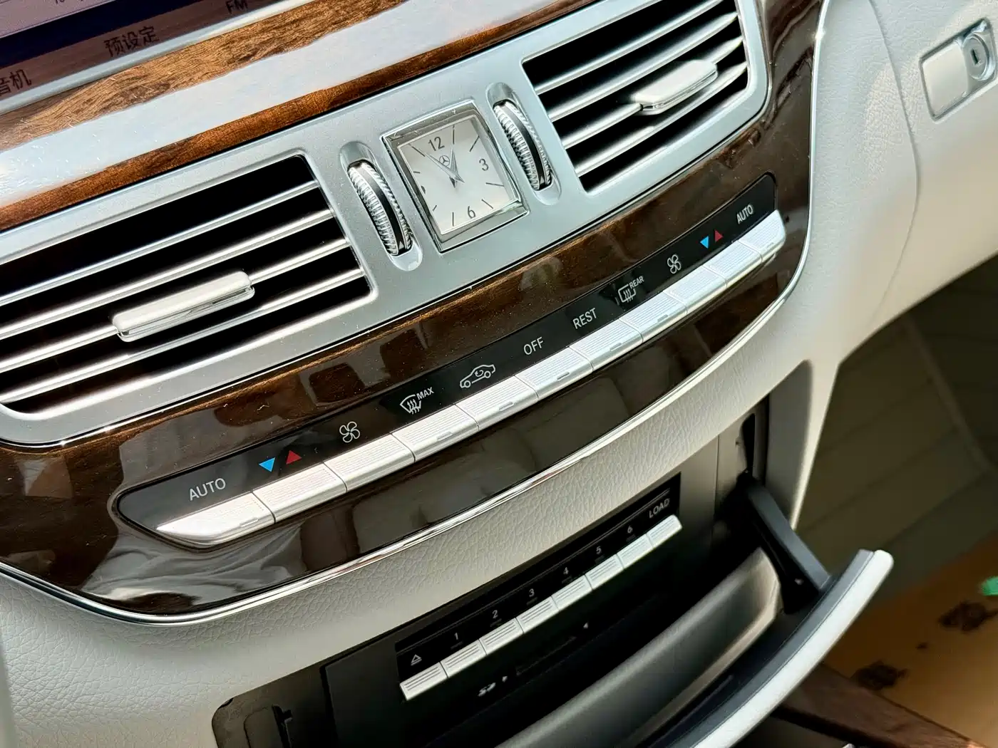 Mercedes-Benz S-Class 2010 S 300 L Business фото 23