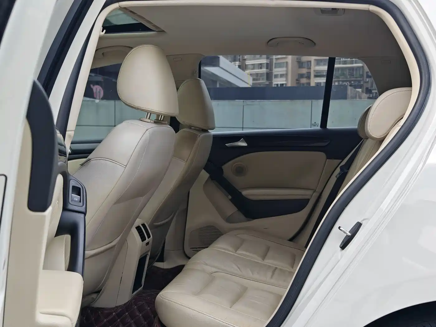 Volkswagen Golf 2012 1.4TSI Automatic Comfort фото 6