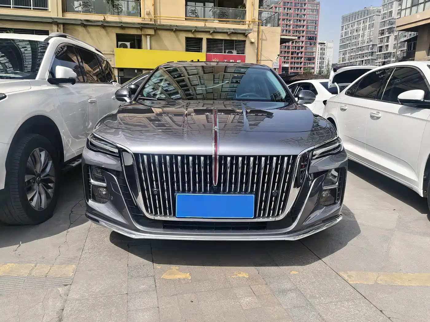 Hongqi H5 2024 1.5T DCT Smart Connect Flag Rhythm Edition фото 2