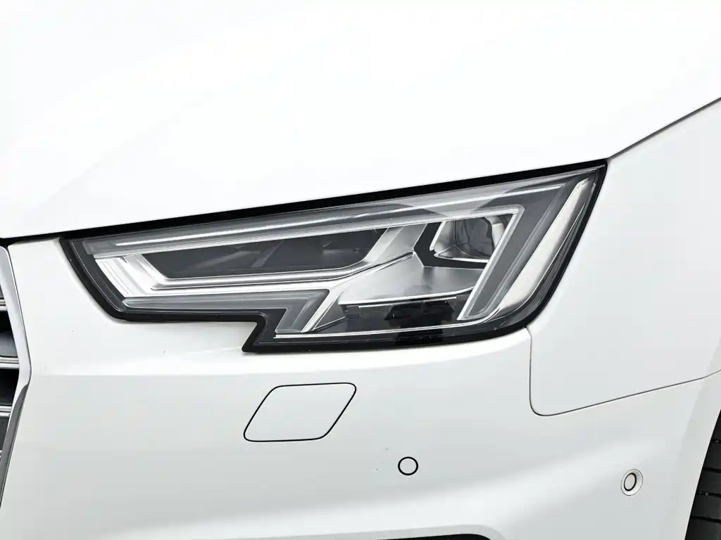 Photo 18 - Audi A4L