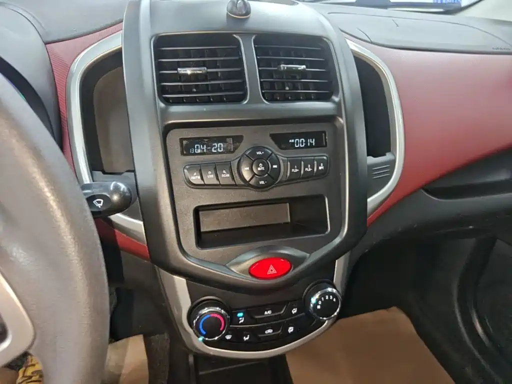 Changan Benben 2018 2015 1.4L Manual Luxury (China V)