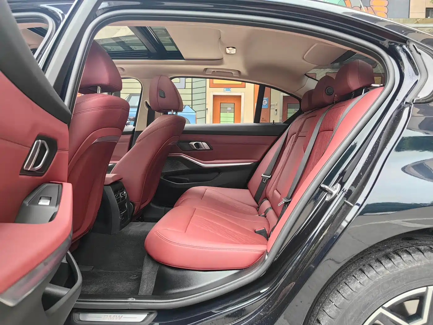 BMW i3 2024 eDrive 40 L Night Sport Package фото 9