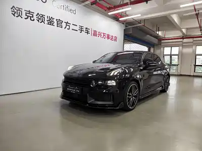 Lynk & Co 03