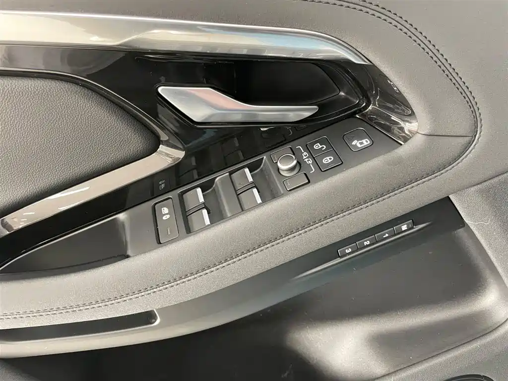 Land Rover Range Rover Evoque 2020 249PS R-DYNAMIC SE Sport Tech Edition фото 10
