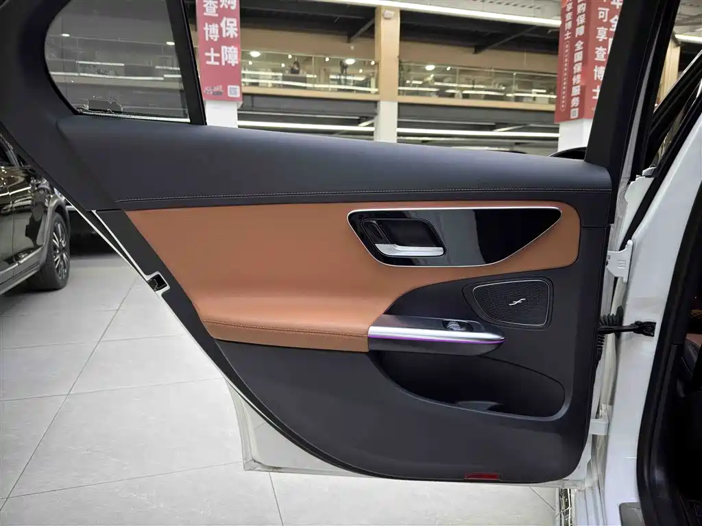 Mercedes-Benz C-Class 2023 C 260 L Sport фото 14