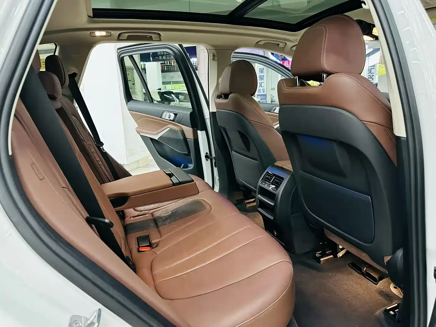 BMW X5 (Import) 2020 xDrive30i X Design Package фото 6