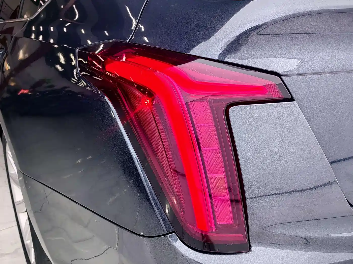 Cadillac CT5 2021 28T Technical фото 18