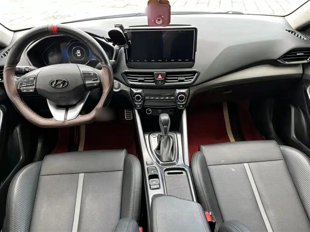 Hyundai Fista 2019 280TGDi Sport Edition China VI фото 11