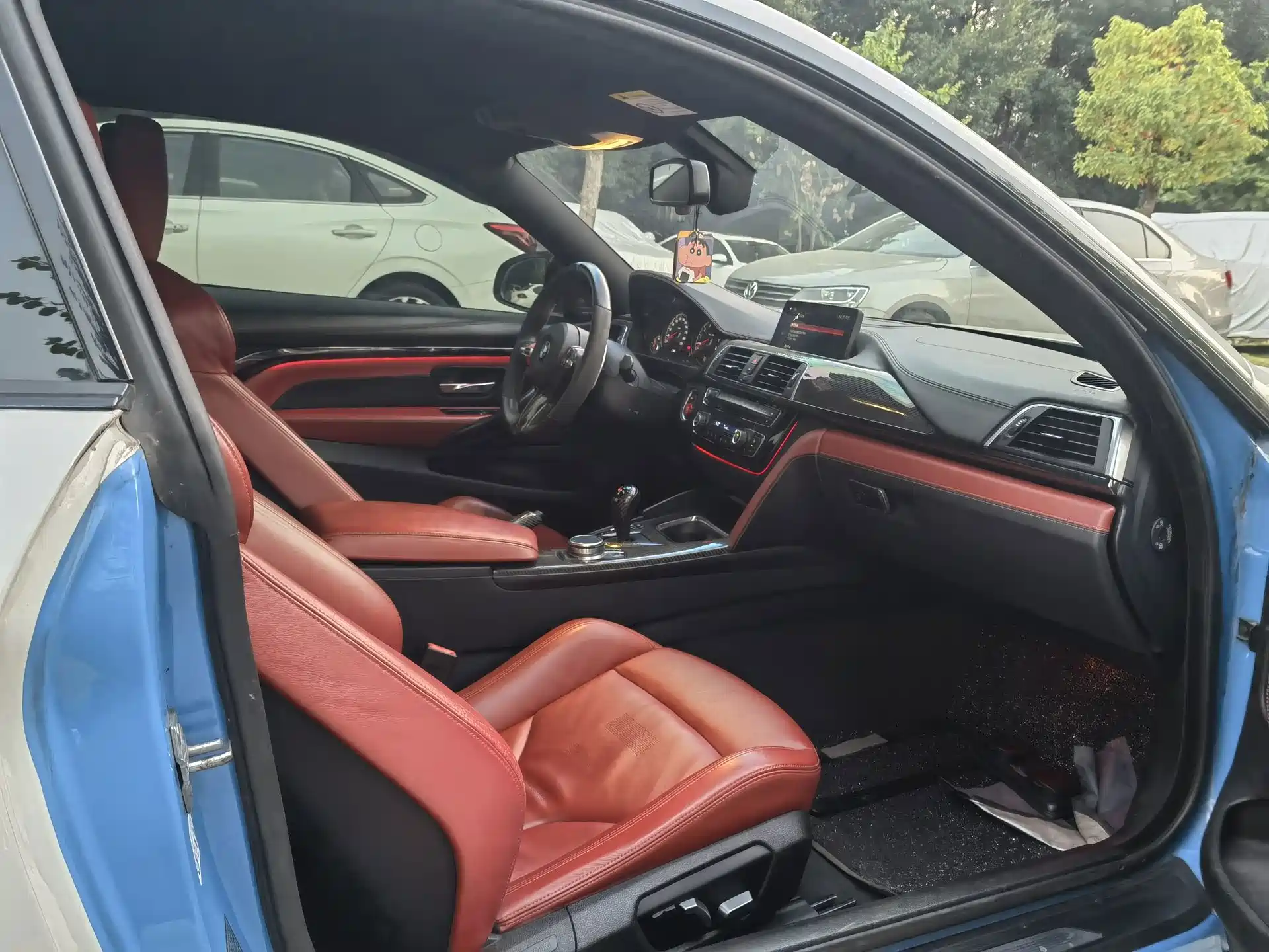 Photo 10 - BMW M4