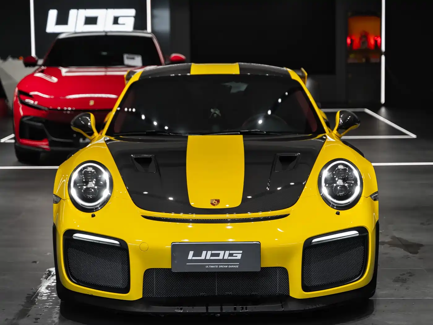 Porsche 911 2018 GT2 RS 3.8T фото 2